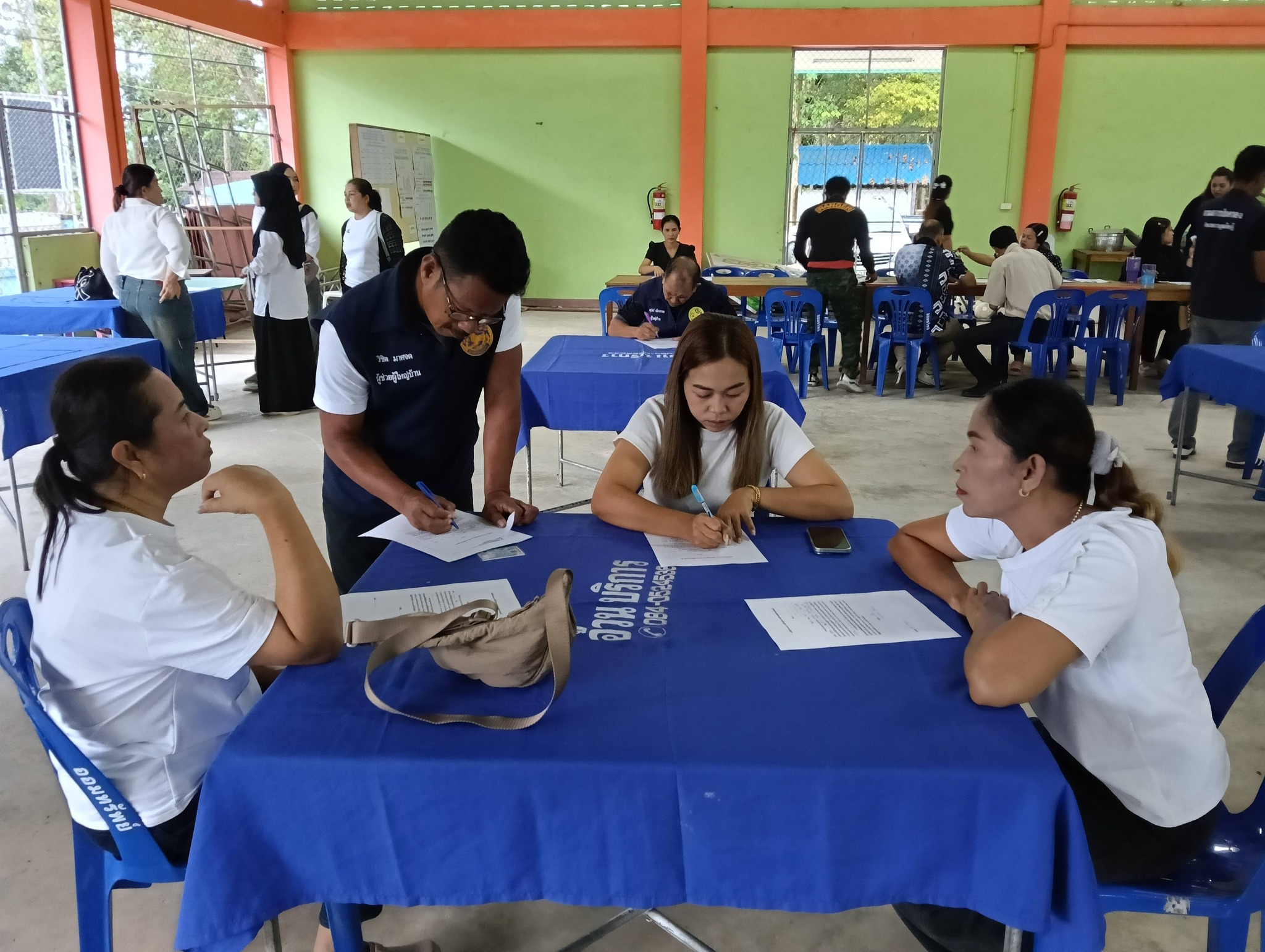 ศูนย์ประสานงานการเลือกตั้งสมาชิกสภาองค์การบริหารส่วนตำบลป่าร่อน จัดอบรมเจ้าพนักงานผู้ดำเนินการเลือกตั้งประจำหน่วยเลือกตั้ง สำหรับการเลือกตั้งสมาชิกสภาองค์การบริหารส่วนตำบลป่าร่อน