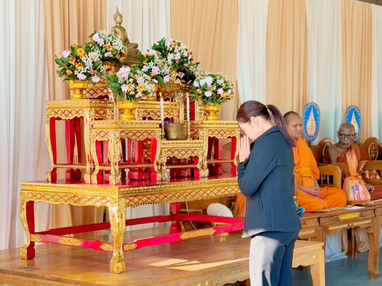 ๑๖ มกราคม ๒๕๖๙ เวลา ๐๙.๐๐ น.
นางอุไรวรรณ บรรดาศักดิ์ นายกองค์การบริหารส่วนตำบลป่าร่อน เป็นประธานเปิดกิจกรรมเฉลิมพระเกียรติสมเด็จพระเจ้าลูกเธอ เจ้าฟ้าสิริวัณณวรี นารีรัตนราชกัญญา เนื่องในโอกาสวันคล้ายวันประสูติ ๘ มกราคม ๒๕๖๙ ณ วัดวังไทร