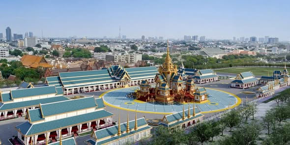 พระบาทสมเด็จพระเจ้าอยู่หัว
ทรงมีพระบรมราชนุมัติ แบบพระเมรุมาศในพระเมรุมาศ ในพระราชพิธีถวายพระเพลิงพระบรมศพสมเด็จพระนางเจ้าสิริกิติ์ พระบรมราชินีนาถ พระบรมราชชนนีพันปีหลวง